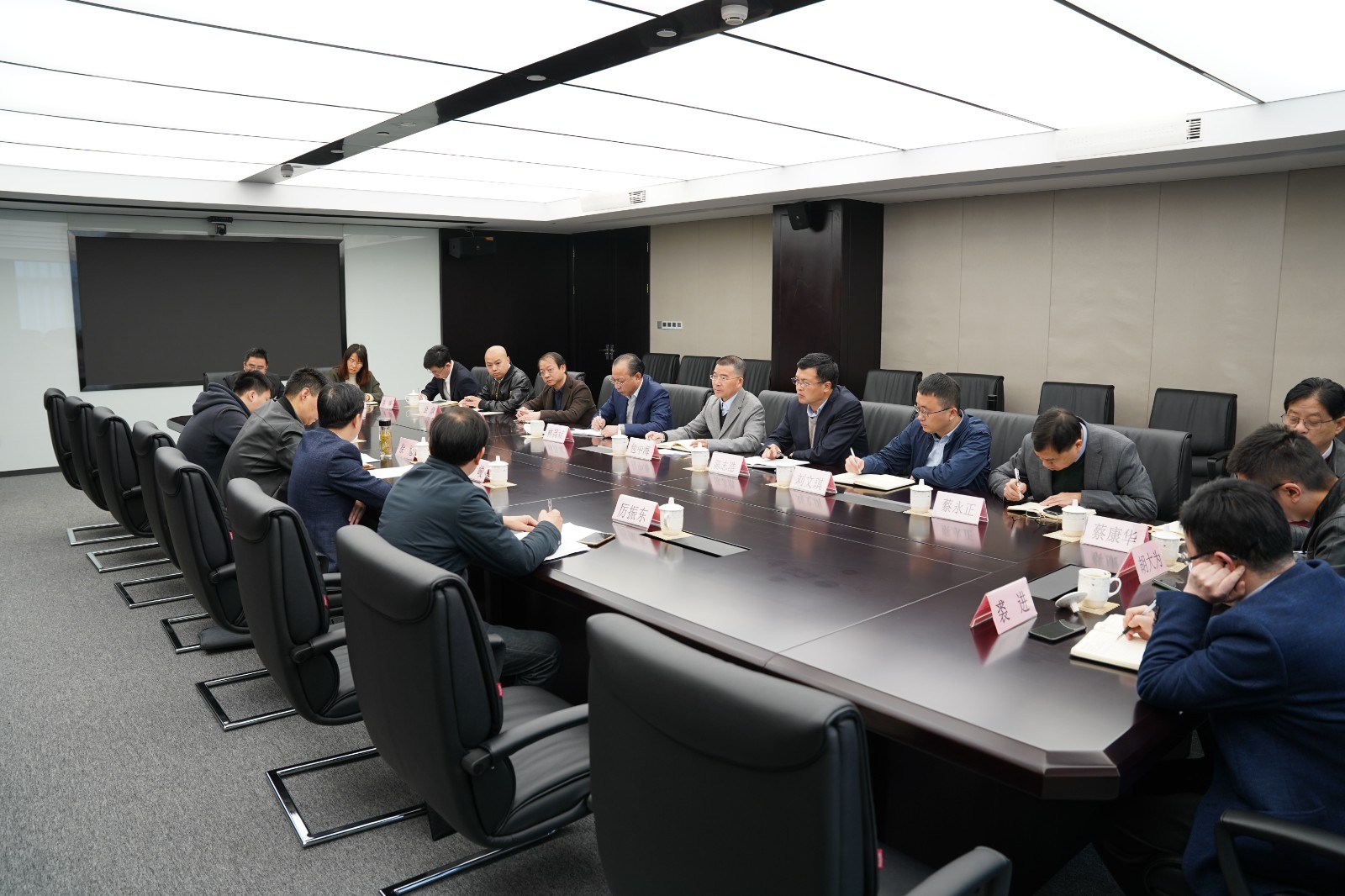 1614680350895788.jpg 1614680350895788.jpg